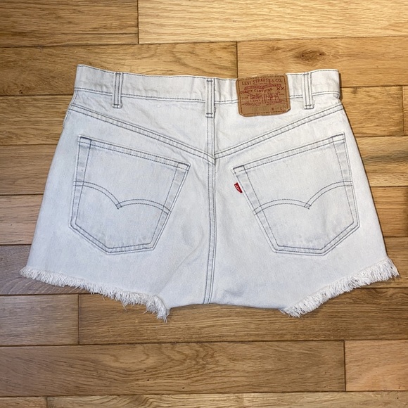 Vintage Womens Levi’s 505 cutoff high waisted shorts with fringe detail grey 33 - Picture 13 of 16